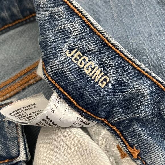 American Eagle Outfitters Super Stretch Light Wash Women's Denim Sz 2 - Picture 5 of 13